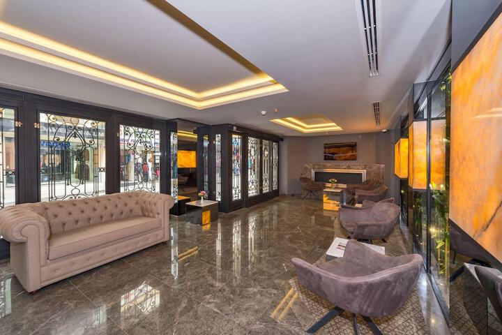Lobby Photos