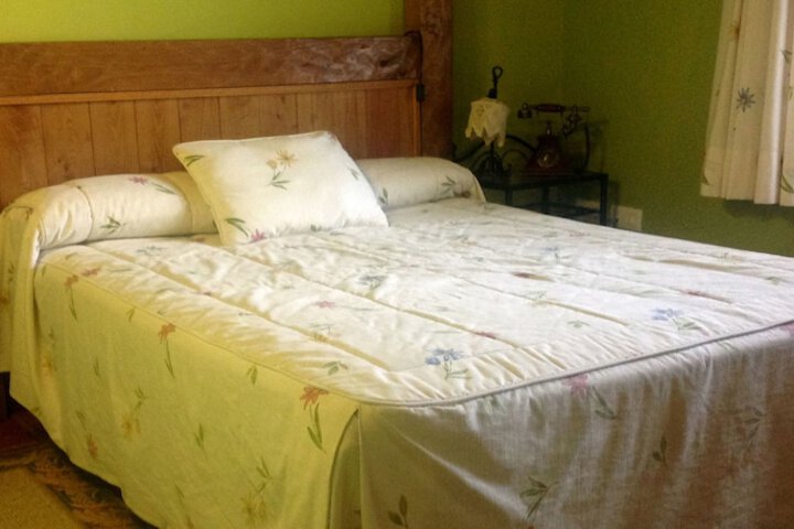 Room 2 of 32