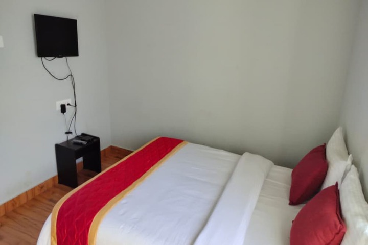Room 11 of 21