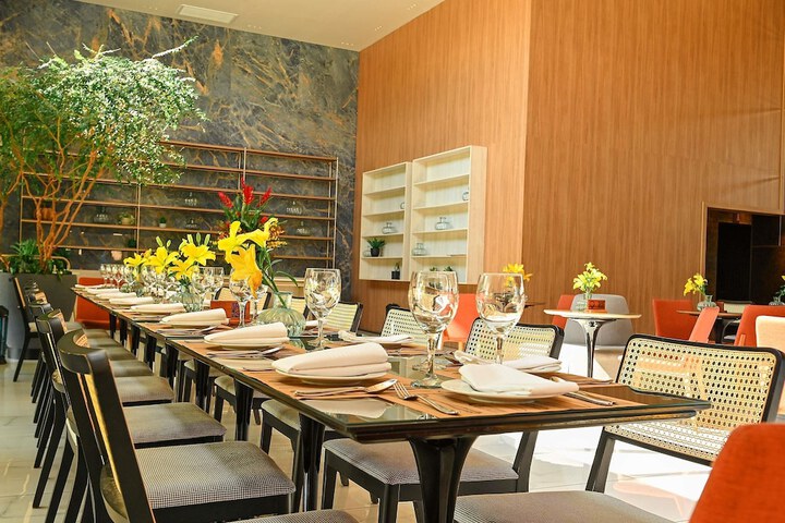 Dining 65 of 100
