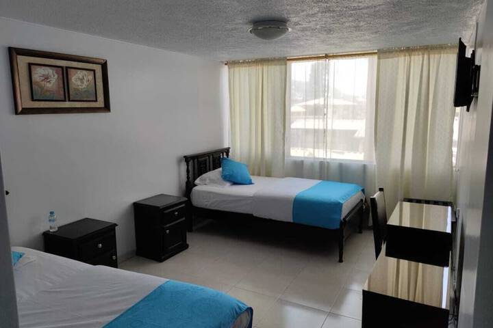 Room 5 of 32