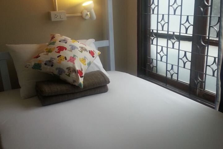 Room 15 of 52