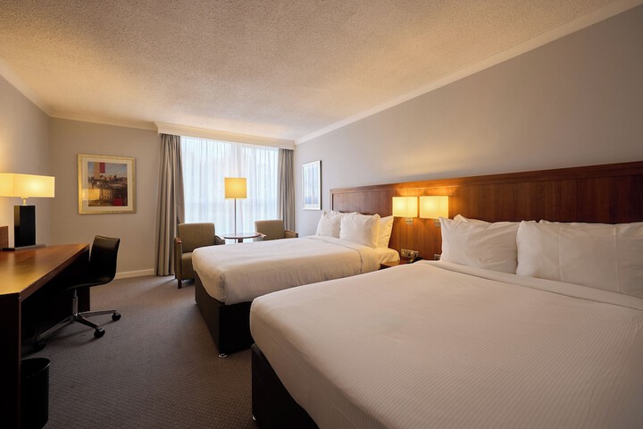 Room 121 of 292