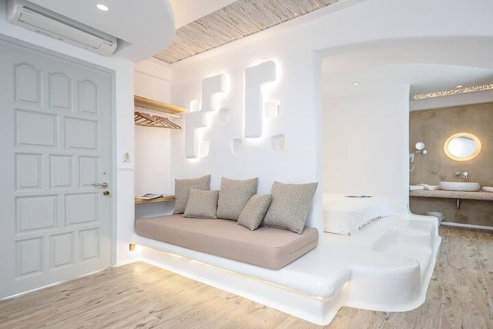 Room 45 of 122