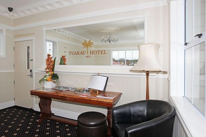 Guest Lobby