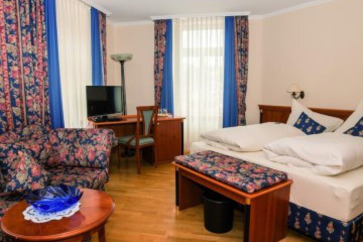 Room 11 of 41