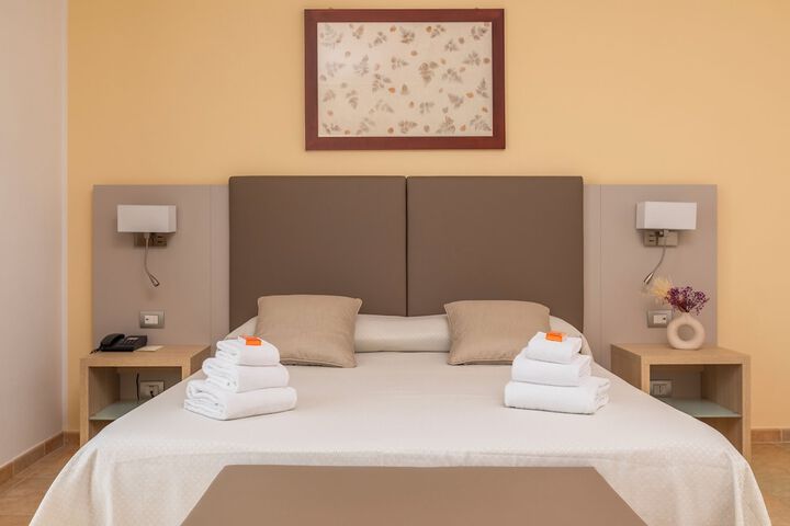 Room 14 of 29