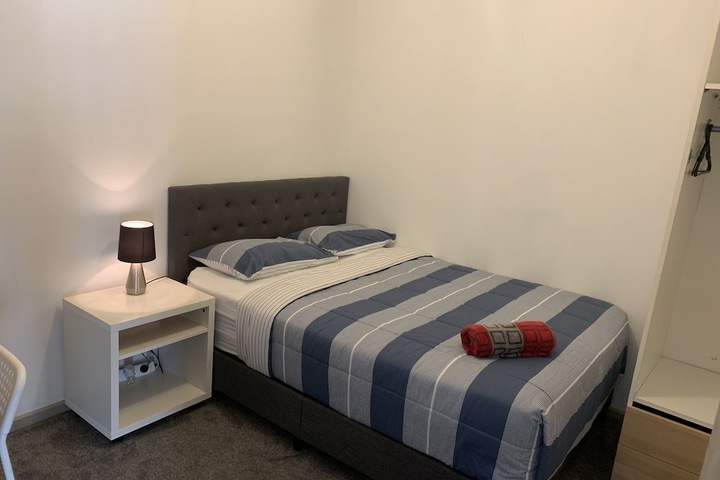 Room 10 of 49