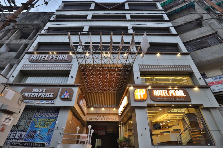 Hotel Exterior 65 of 66