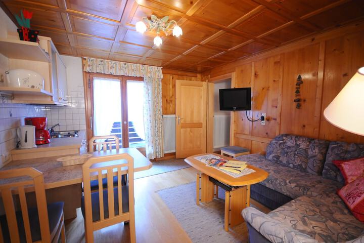 Room 17 of 36