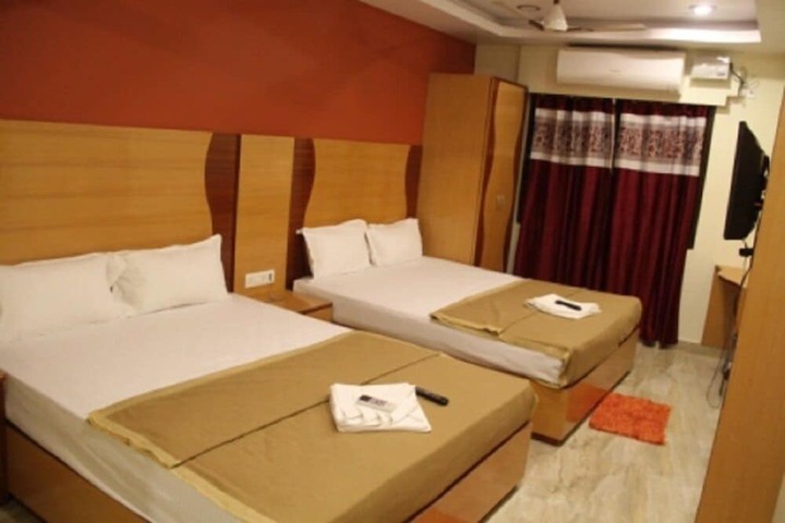 Room 10 of 10