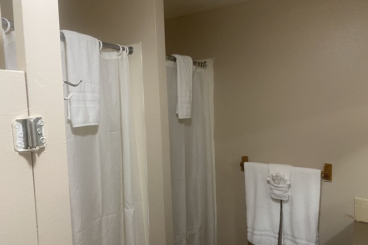 Room 75 of 168