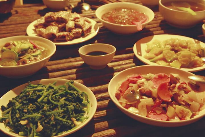 Dining 34 of 45