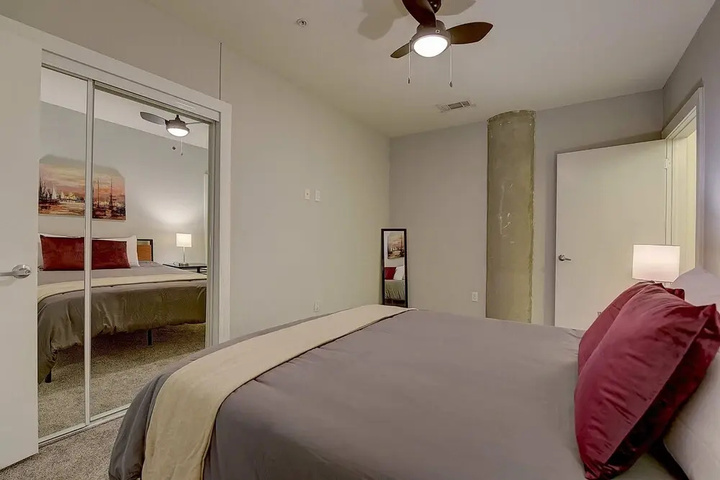 Room 5 of 27