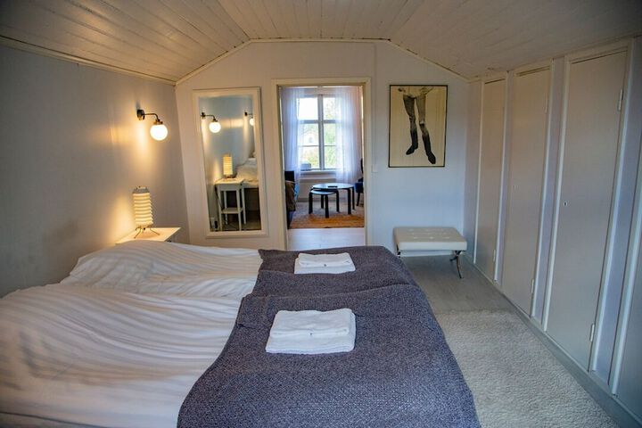 Room 9 of 48