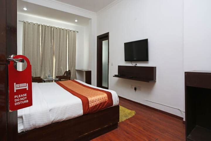 Room 14 of 19