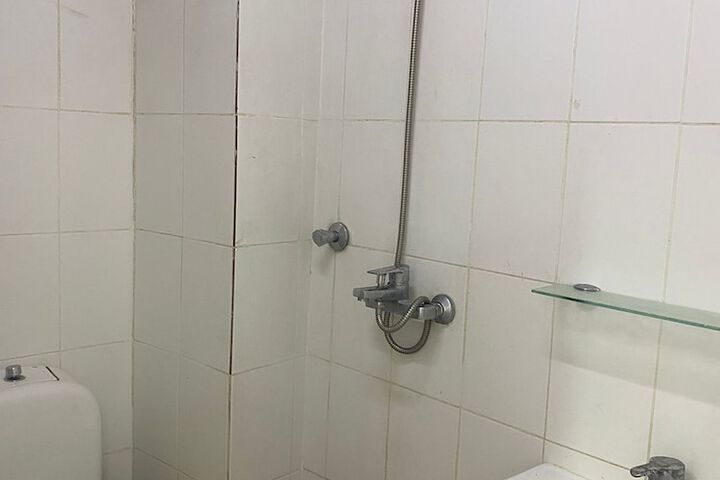 Room 12 of 14