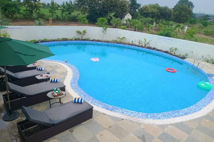 Pool 29 of 46