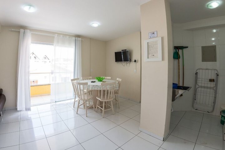 Room 14 of 32