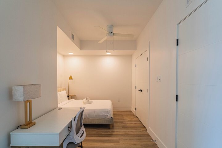 Room 2 of 48
