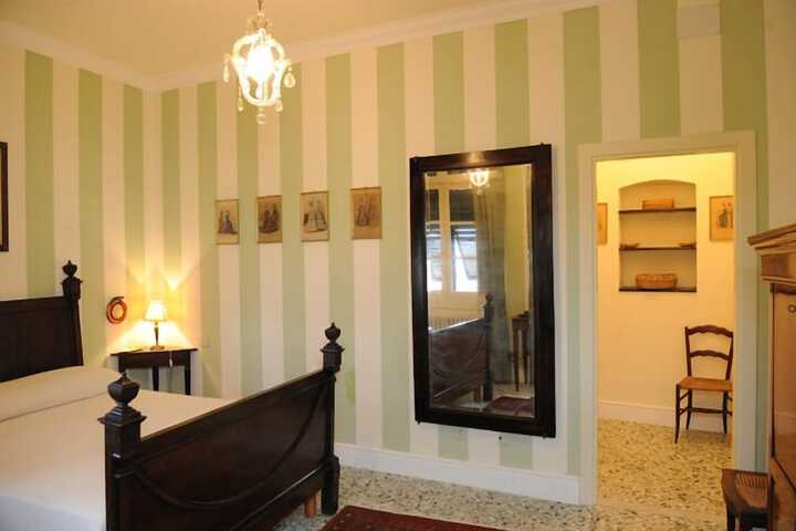 Room 20 of 65