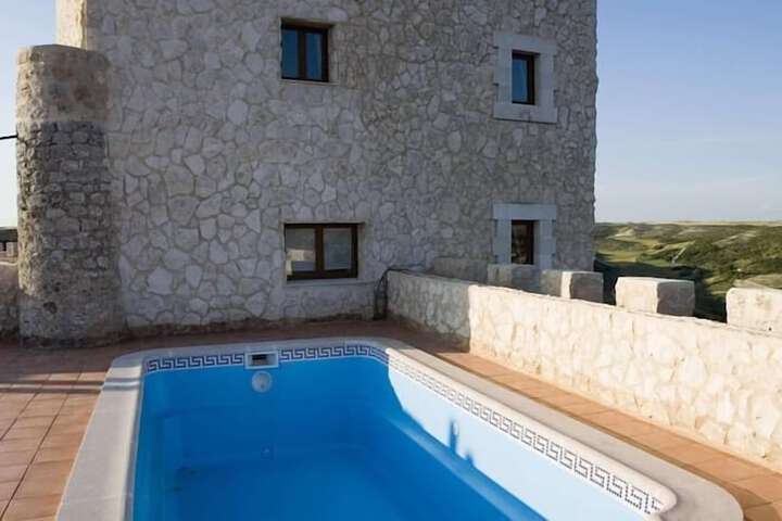 Hotel Pool