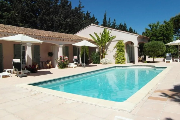 Pool 6 of 8