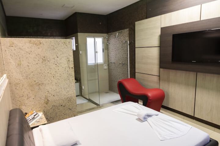 Room 41 of 114
