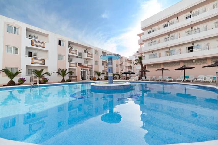 Pool Hotel