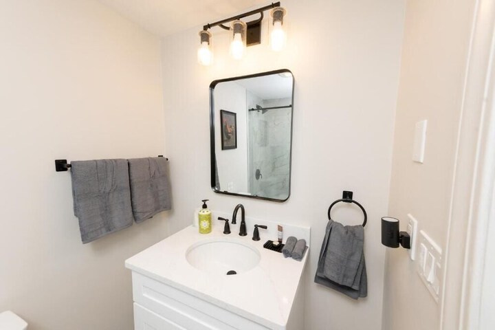 Room 42 of 61