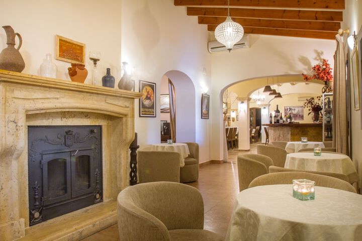 Hotel Interior 136 of 174