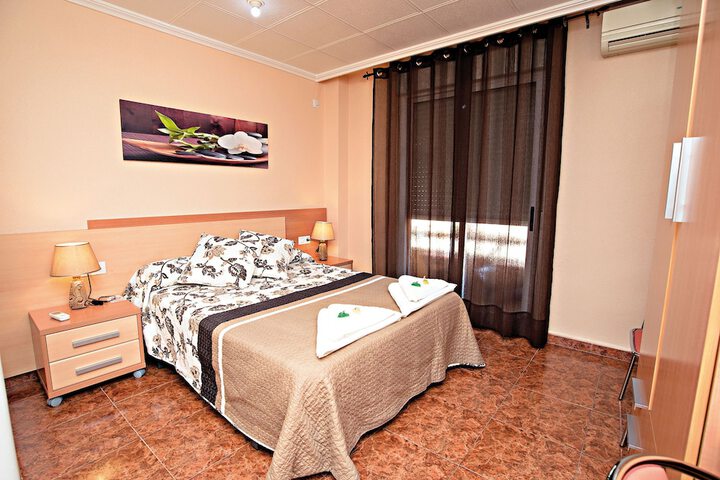 Room 10 of 49