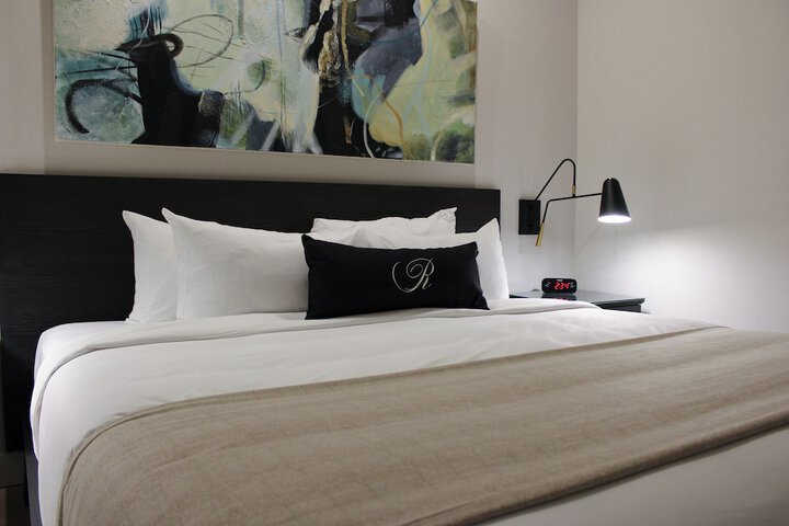 Room 36 of 164
