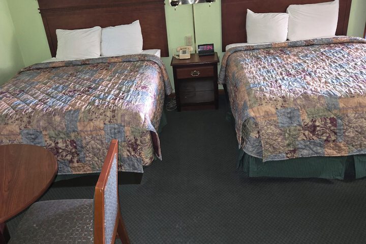 Room 2 of 34