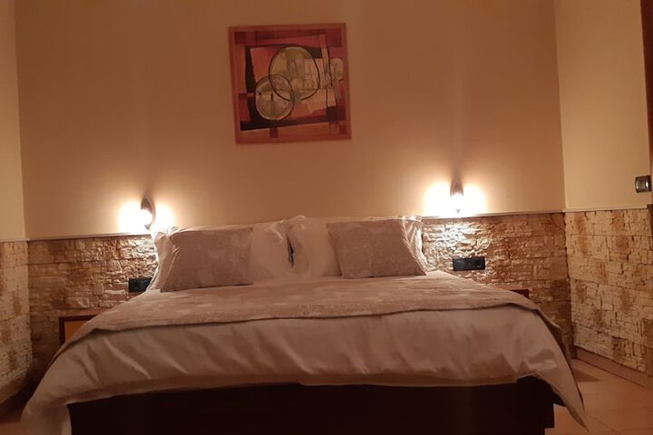 Room 18 of 74