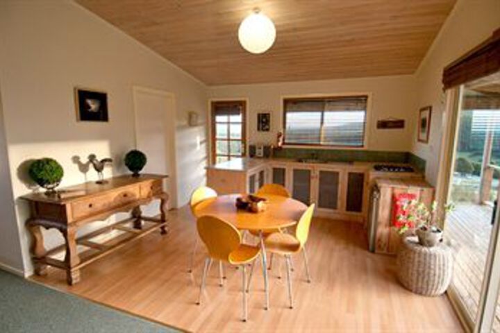 Room 146 of 191