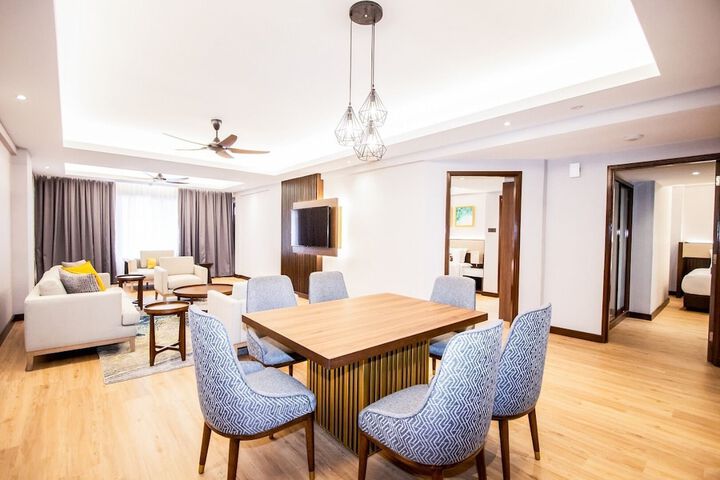 Room 14 of 22
