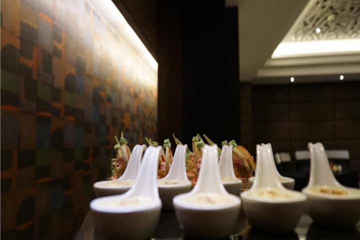 Dining 55 of 95