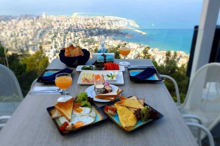 Breakfast/Coffee Service 26 of 39