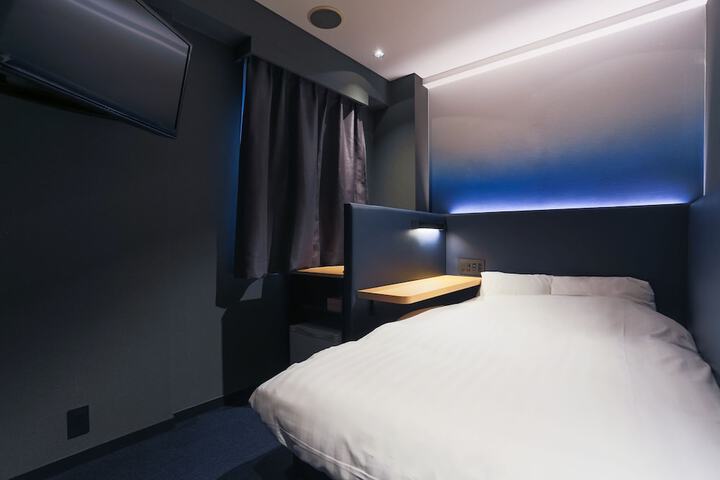 Room 30 of 64