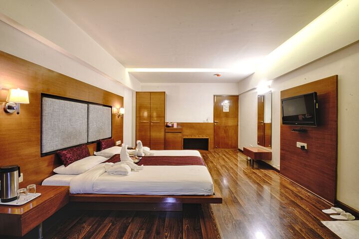 Room 14 of 37