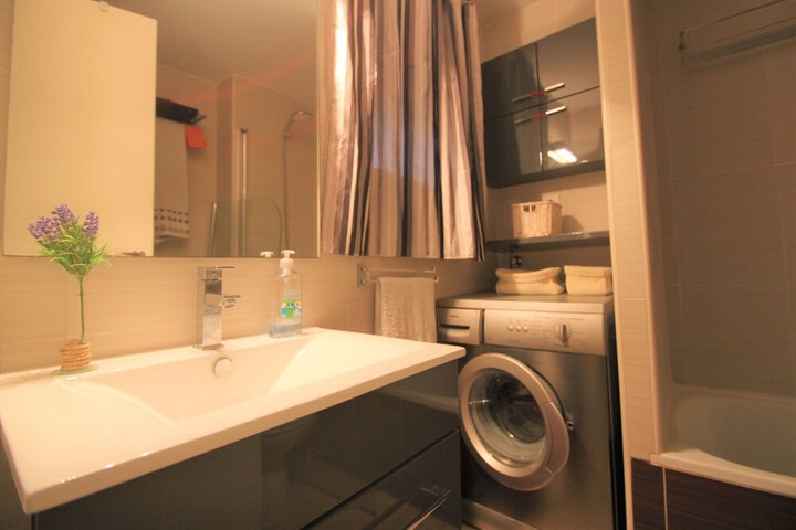 Room 15 of 38