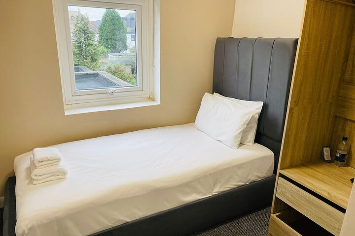 Room 73 of 129