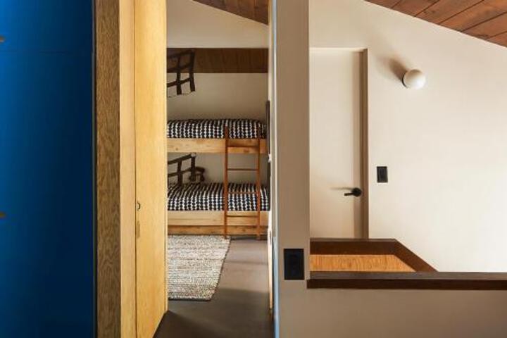 Esherick MiniMod in Valley Crossing, CA