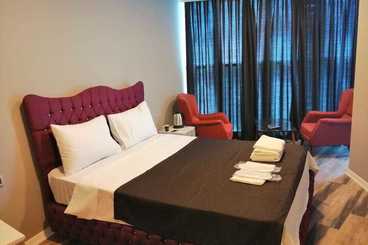Room 4 of 56