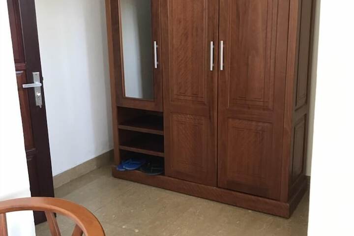 Room 13 of 29