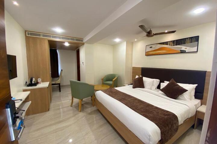 HOTEL TOUCHWOOD