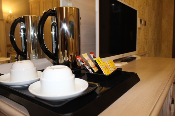 Breakfast/Coffee Service 26 of 45