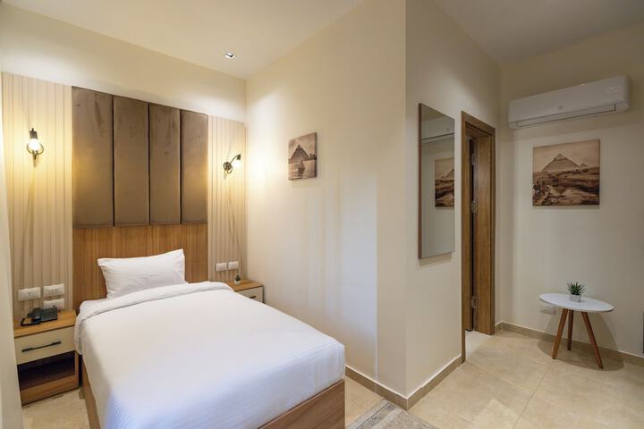 Room 15 of 111