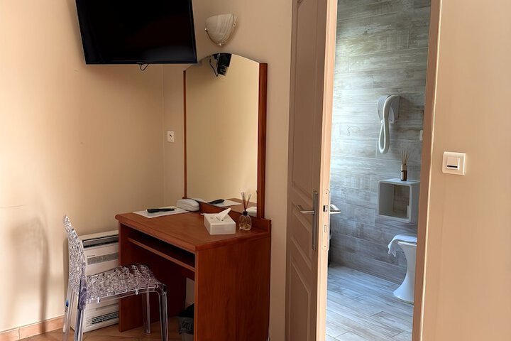 Room 19 of 60